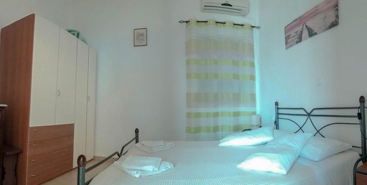 Villa Niovi Chalki Town Ngoại thất bức ảnh